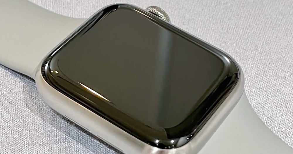 Apple Watch のサファイアガラスの傷を磨いて消す方法 - Mehr Sonntag